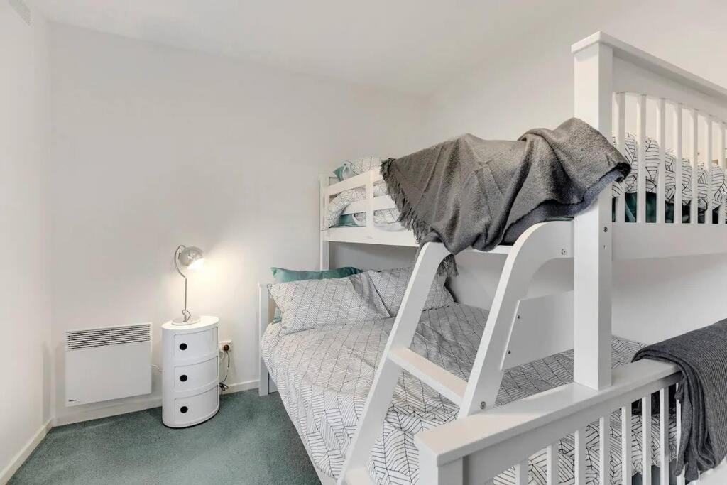 Beachside Serenity - A Quiet Beachside Hideaway *
